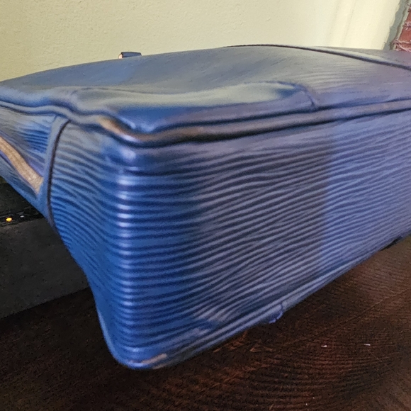 Louis Vuitton Epi Porte Documents Voyager Work Bag Beautiful Teal Leather - Picture 12 of 16